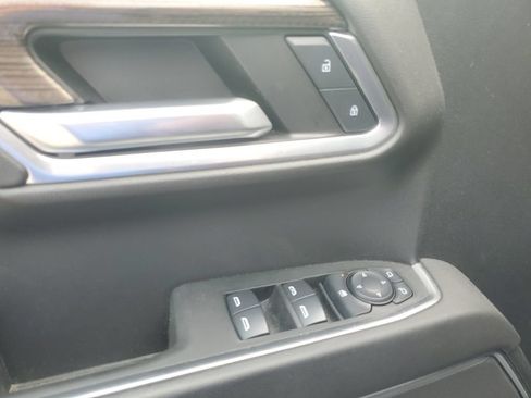 Used 2024 Chevrolet Silverado 1500 LT AWD/4WD image 19
