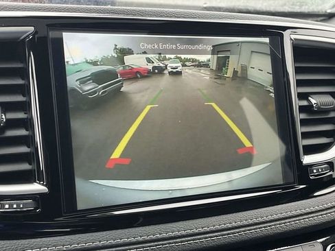 New 2026 Chrysler Pacifica Limited image 23