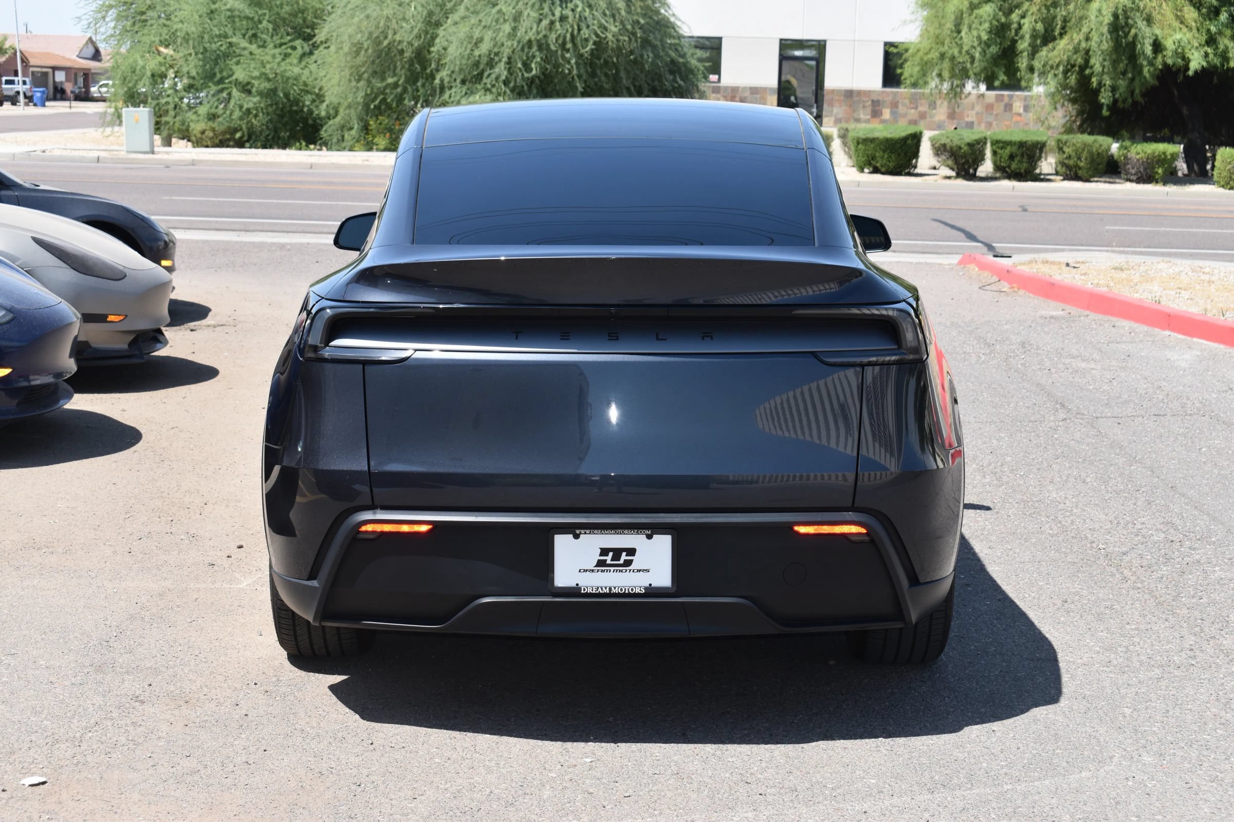 Used 2026 Tesla Model Y 2WD image 5