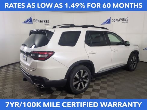 Certified 2024 Honda Pilot Elite image 5
