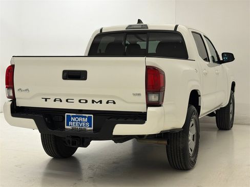 Used 2022 Toyota Tacoma SR image 6