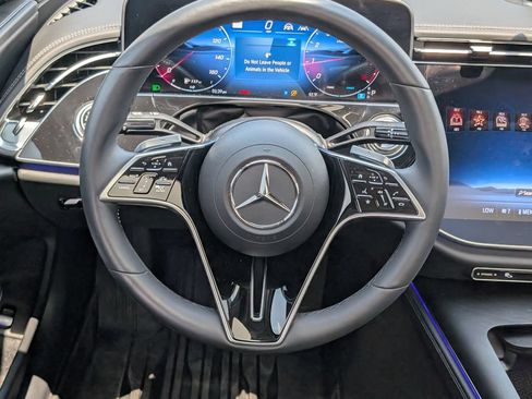 Used 2025 Mercedes-Benz E 350 Sedan image 15