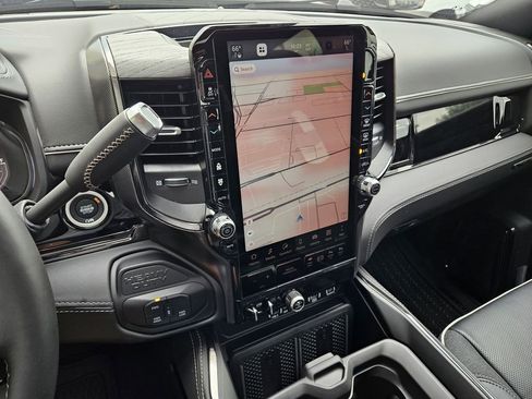 New 2026 RAM 2500 Limited AWD/4WD image 17