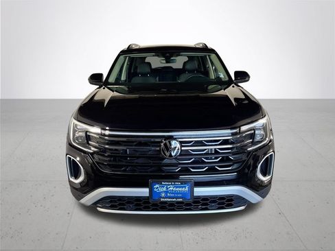 Certified 2025 Volkswagen Atlas Peak Edition SE AWD/4WD image 4