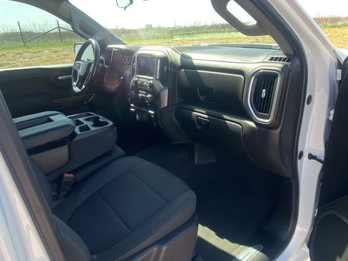 Used 2021 Chevrolet Silverado 1500 LT w/ Safety Package AWD/4WD image 10