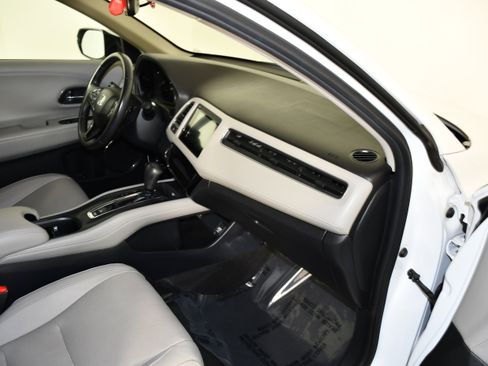 Used 2022 Honda HR-V EX-L image 41