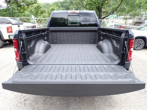 New 2026 RAM 1500 Express AWD/4WD image 7