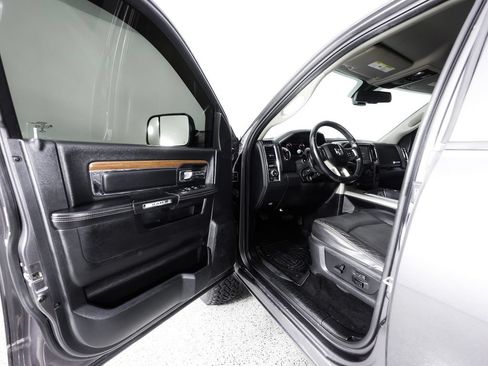 Used 2014 RAM 2500 Laramie w/ HD Snow Plow Prep Group AWD/4WD image 22