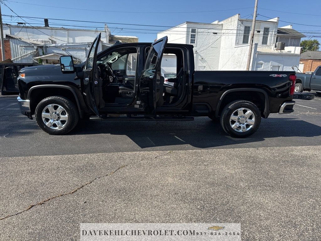 Used 2020 Chevrolet Silverado 2500 LTZ w/ LTZ Convenience Package AWD/4WD image 28