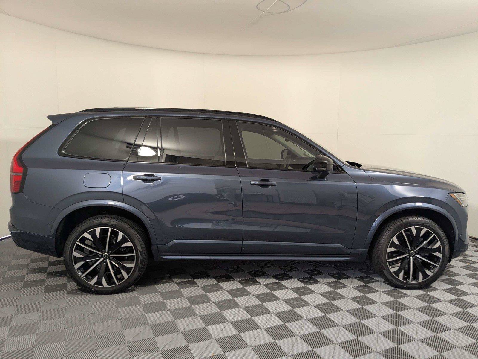 Used 2026 Volvo XC90 B6 Ultra w/ Protection Package Premier AWD/4WD image 4