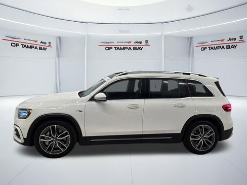 Used 2025 Mercedes-Benz GLB 35 AMG 4MATIC image 3