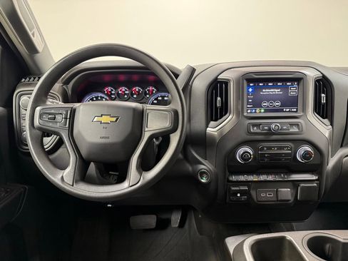 Used 2023 Chevrolet Silverado 1500 Custom image 24