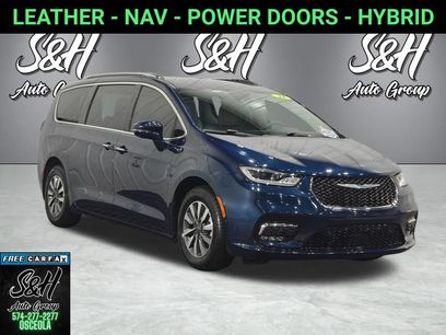 Used 2021 Chrysler Pacifica Touring-L