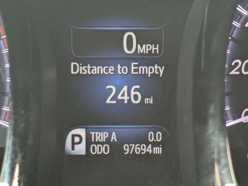 Used 2013 Toyota Avalon XLE image 18