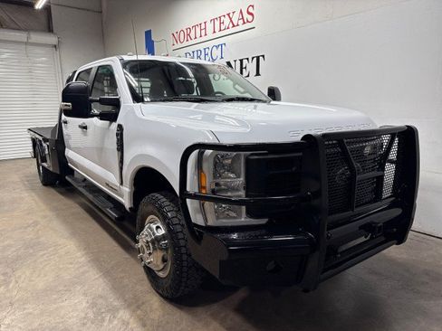 Used 2023 Ford F350 XL AWD/4WD image 2