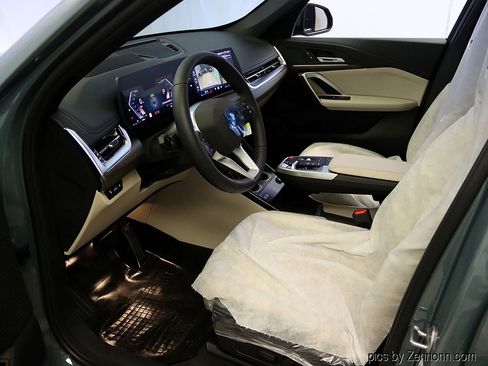 New 2025 BMW X1 xDrive28i image 11