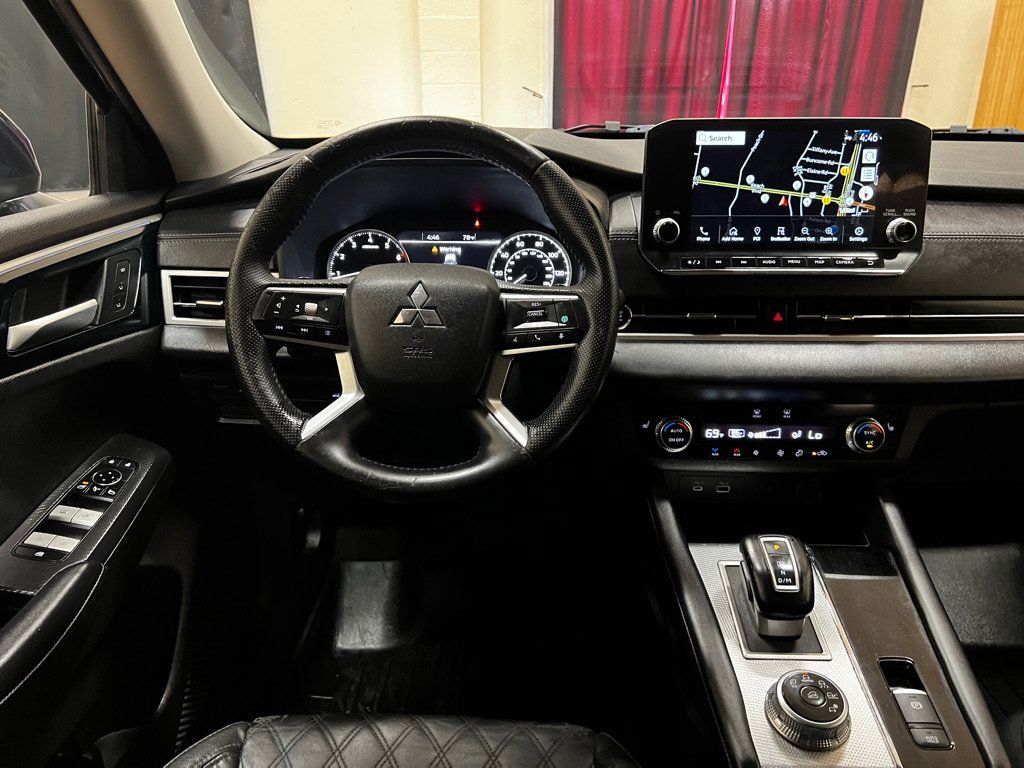 Used 2022 Mitsubishi Outlander SEL FWD image 29
