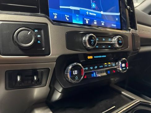 Used 2022 Ford F250 Lariat w/ Lariat Value Package AWD/4WD image 13