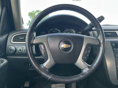 Used 2014 Chevrolet Silverado 2500 LTZ w/ LTZ Plus Package AWD/4WD image 8