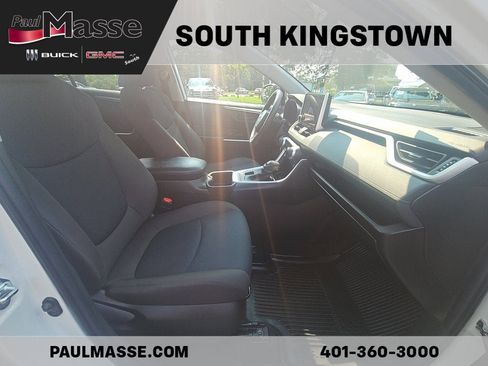 Used 2023 Toyota RAV4 LE AWD/4WD image 31