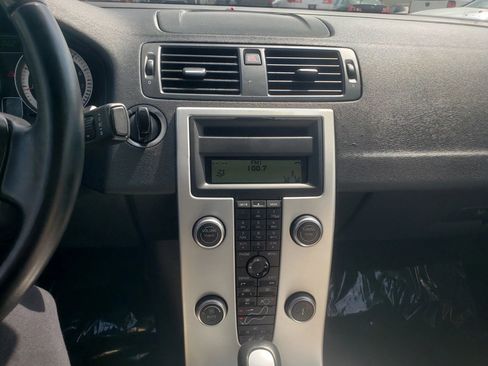 Used 2013 Volvo C70 T5 image 12