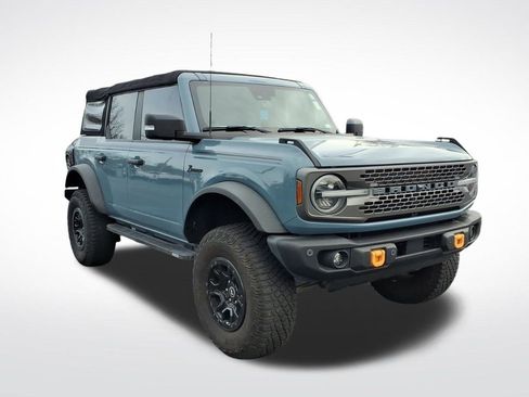 Used 2022 Ford Bronco Badlands image 2