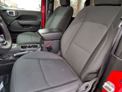 Used 2022 Jeep Wrangler Sport image 16