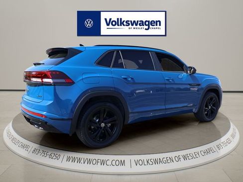 New 2026 Volkswagen Atlas Cross Sport SEL R-Line AWD/4WD image 8