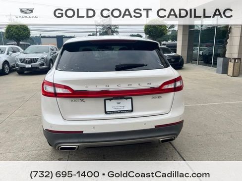Used 2018 Lincoln MKX Select w/ Select Plus Package AWD/4WD image 3