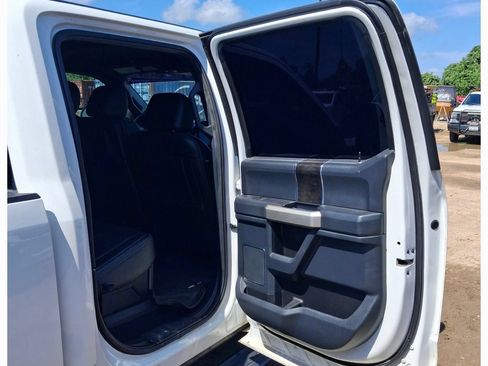 Used 2022 Ford F250 Lariat w/ Lariat Ultimate Package AWD/4WD image 9