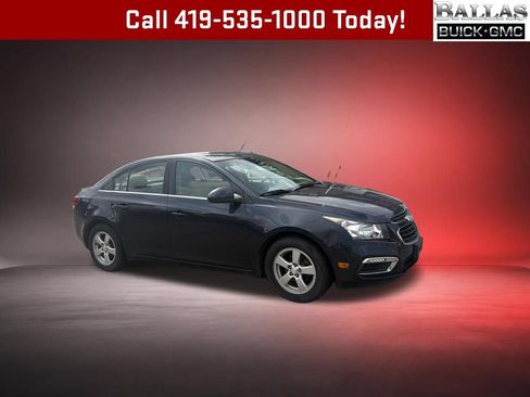Used 2015 Chevrolet Cruze LT FWD image 1
