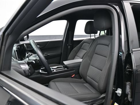 Used 2026 Chevrolet Equinox LT FWD image 10