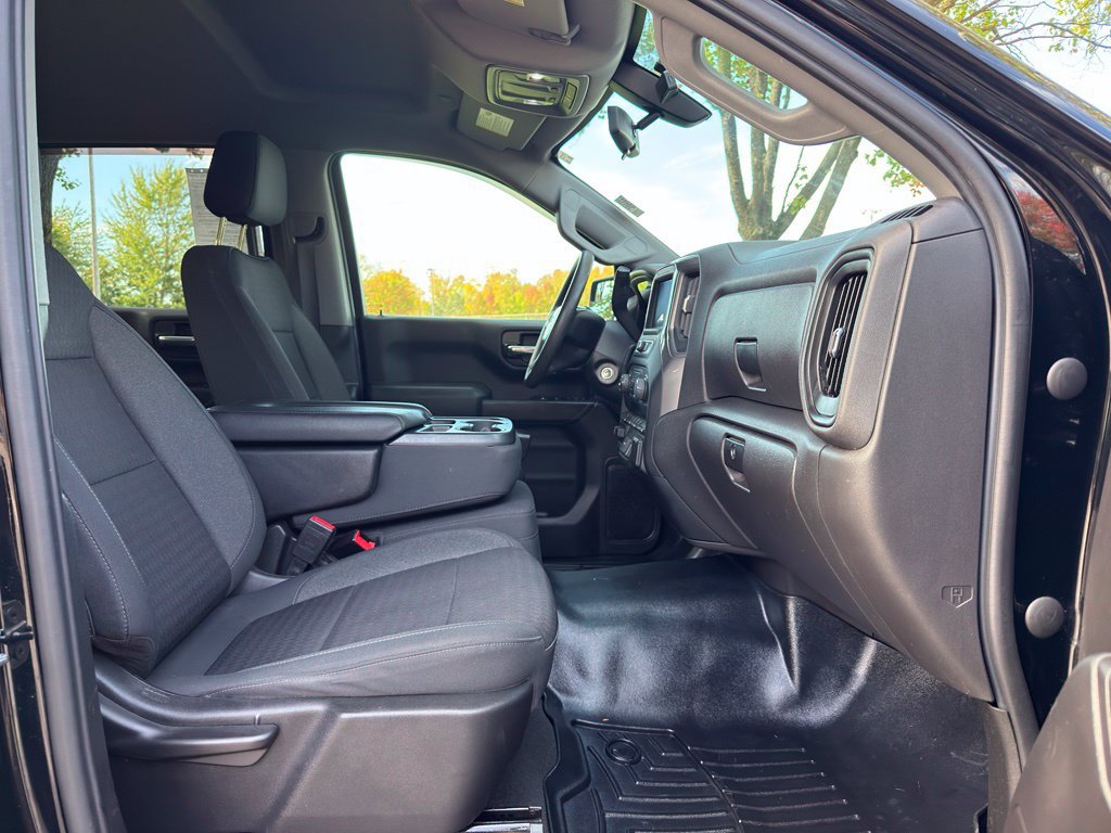 Used 2022 Chevrolet Silverado 1500 Custom Trail Boss AWD/4WD image 25