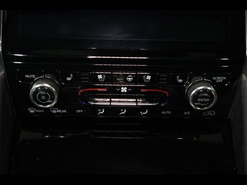 Used 2023 Jeep Grand Cherokee L Overland AWD/4WD image 30