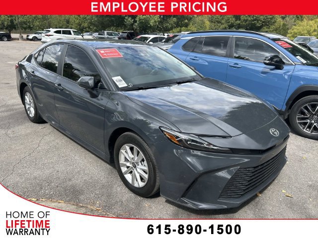 Used 2025 Toyota Camry LE w/ Convenience Package FWD image 1