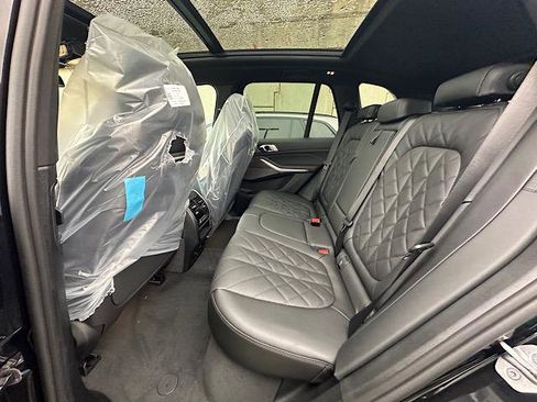 New 2026 BMW X5 xDrive40i w/ M Sport Package image 5