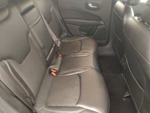 Used 2018 Jeep Compass Latitude w/ Cold Weather Group image 19