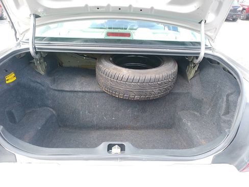 Used 2005 Mercury Grand Marquis LS image 31