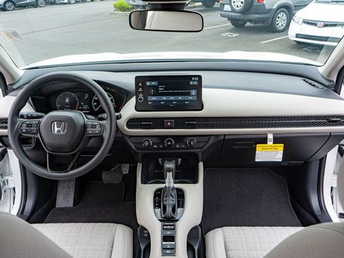 Certified 2026 Honda HR-V LX image 20