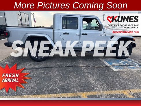 Certified 2023 Jeep Gladiator Overland image 12
