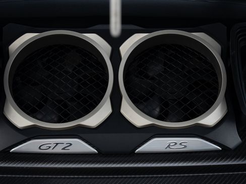 Used 2018 Porsche 911 GT2 RS RWD image 65