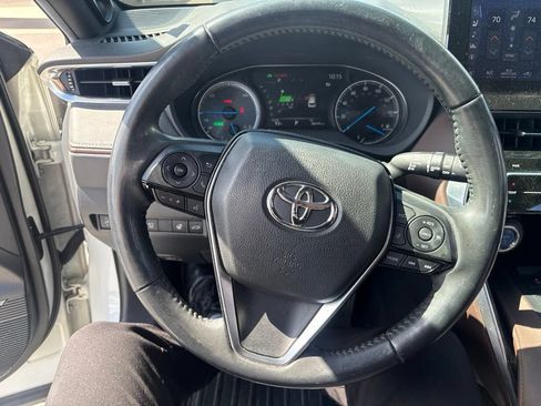 Used 2021 Toyota Venza Limited w/ Advanced Technology Package AWD/4WD image 4