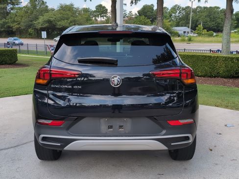 Used 2020 Buick Encore GX Preferred w/ Cold Weather Comfort Package FWD image 9