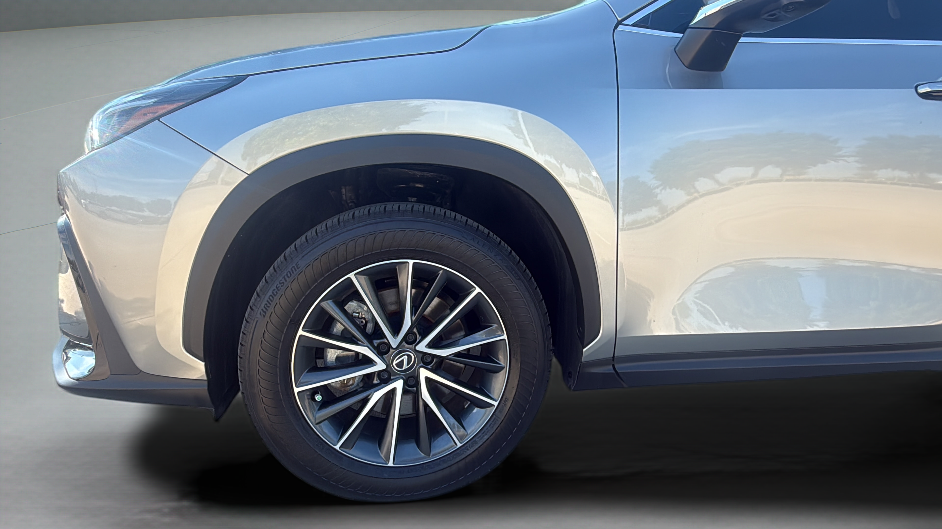 Used 2025 Lexus NX 350 AWD w/ Accessory Package (K3) image 40