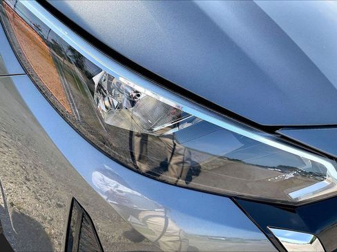 Certified 2025 Nissan Sentra SV FWD image 29