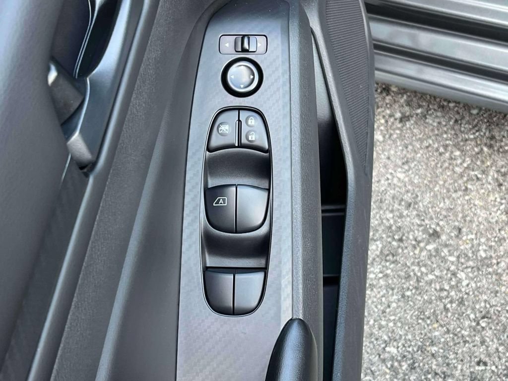 Used 2023 Nissan Altima 2.5 S FWD image 23