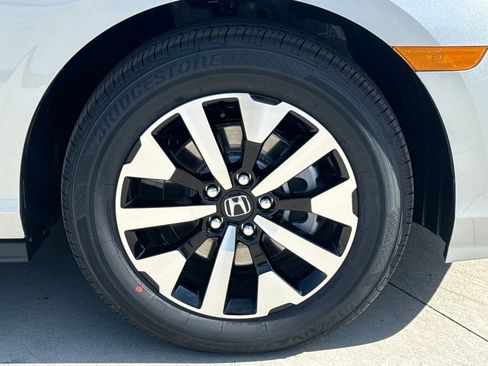 New 2026 Honda Odyssey EX-L image 10