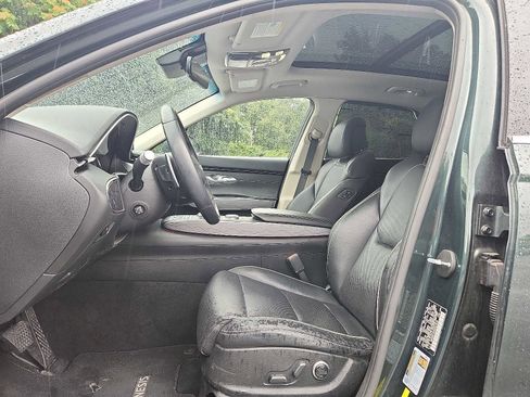 Used 2022 Genesis GV70 2.5T w/ Advanced Package image 13