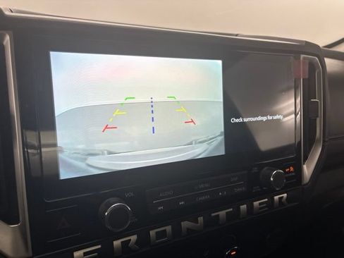 Used 2025 Nissan Frontier SV RWD image 26