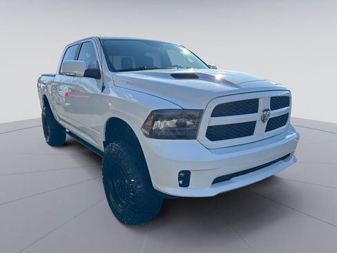 Used 2015 RAM 1500 Sport w/ Convenience Group image 3